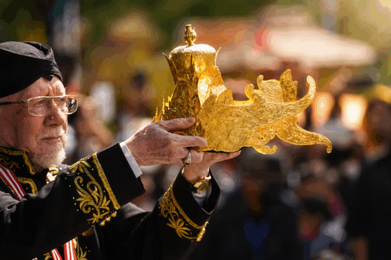 Sekilas Tentang Dayeuhluhur