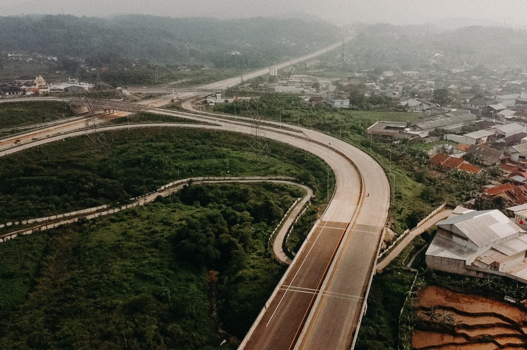Sekilas Tentang Dayeuhluhur