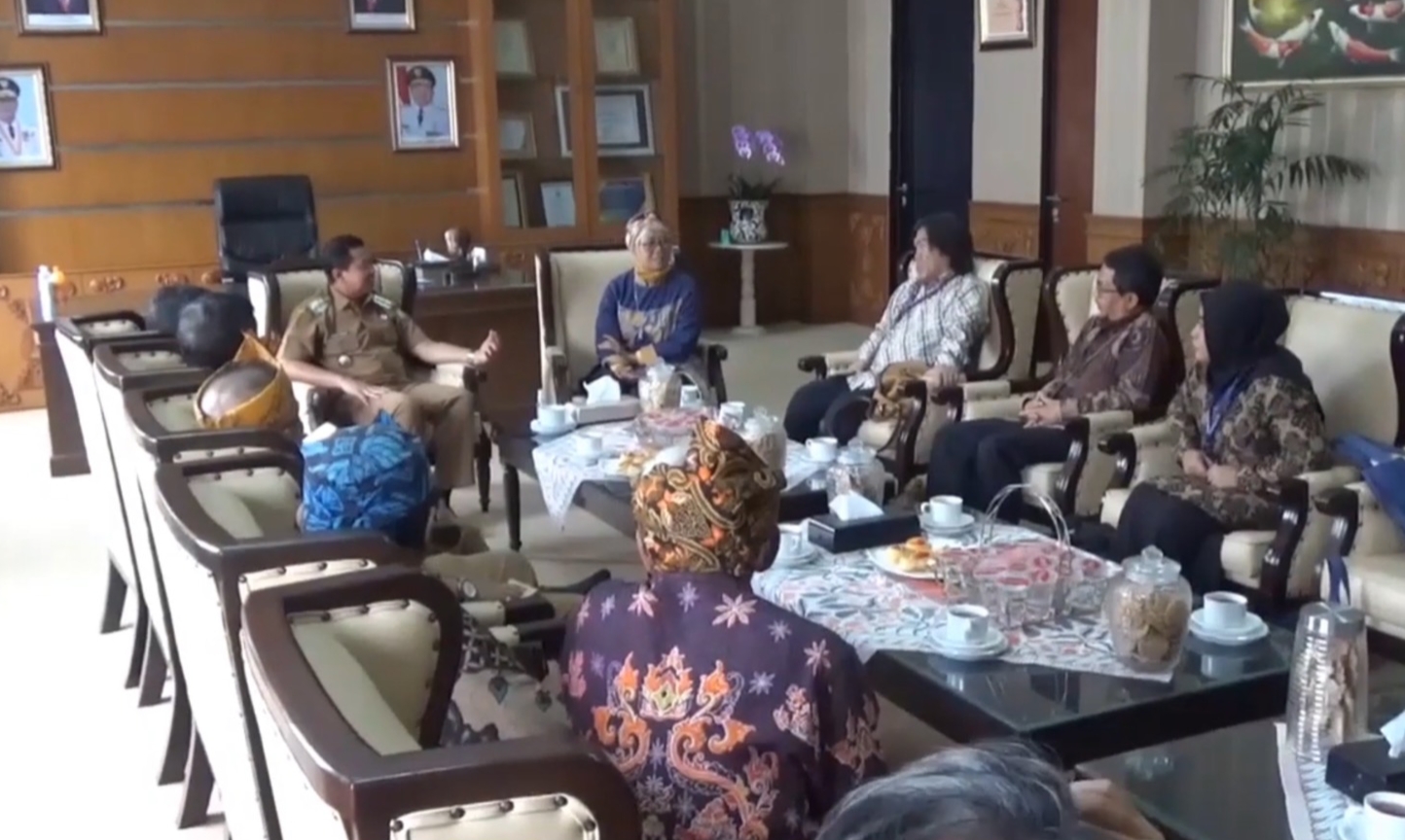Sekilas Tentang Dayeuhluhur
