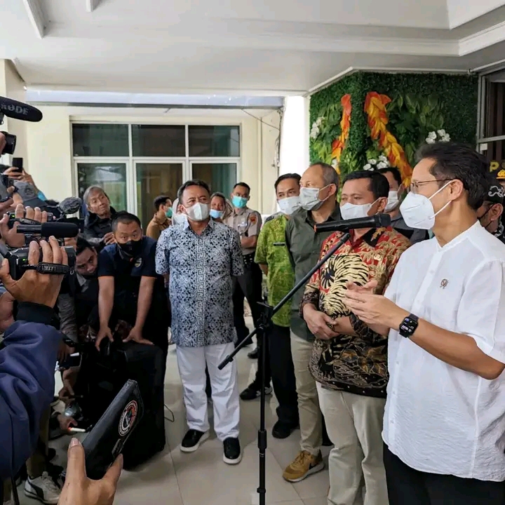 Sekilas Tentang Dayeuhluhur
