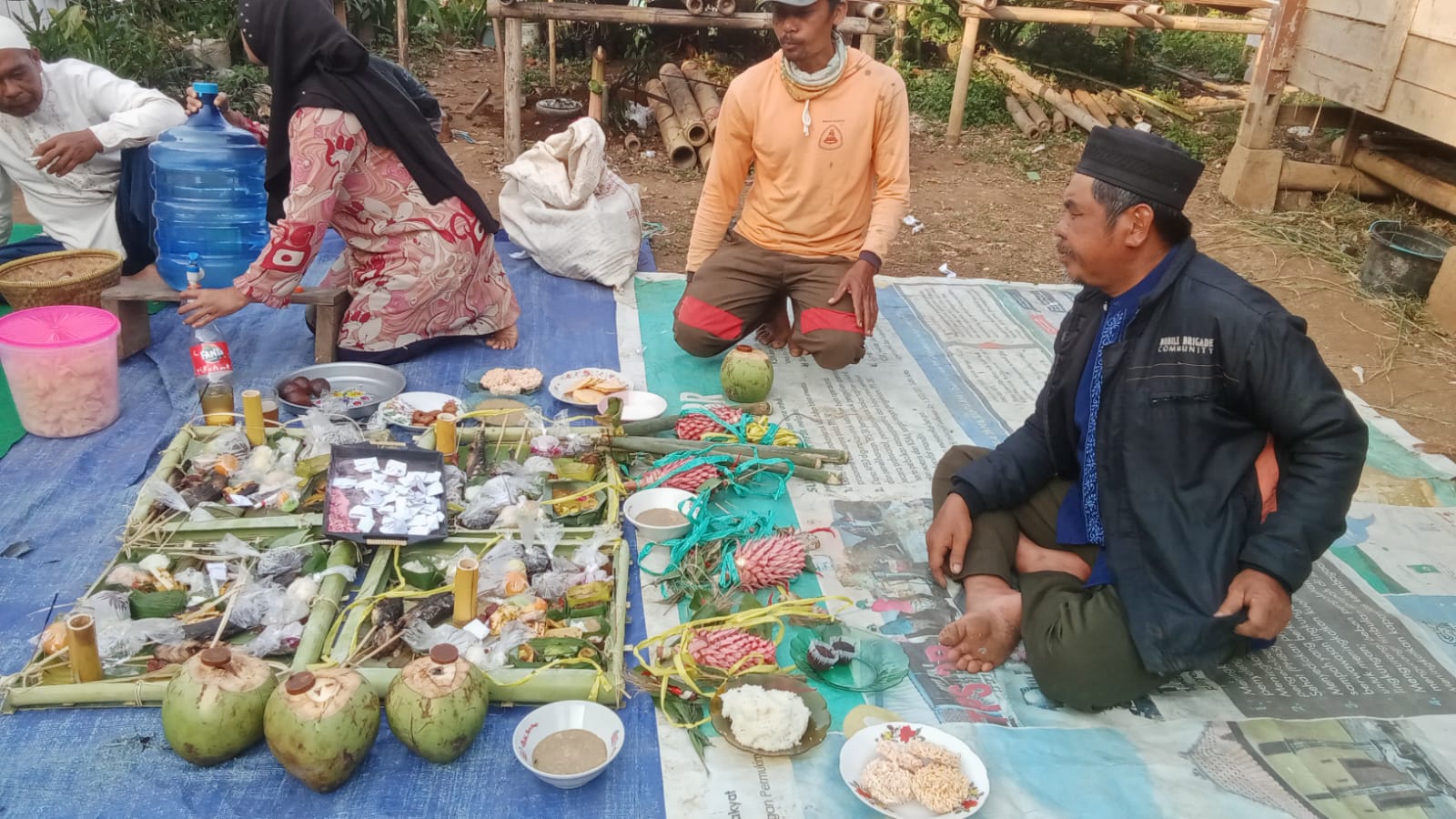 Sekilas Tentang Dayeuhluhur