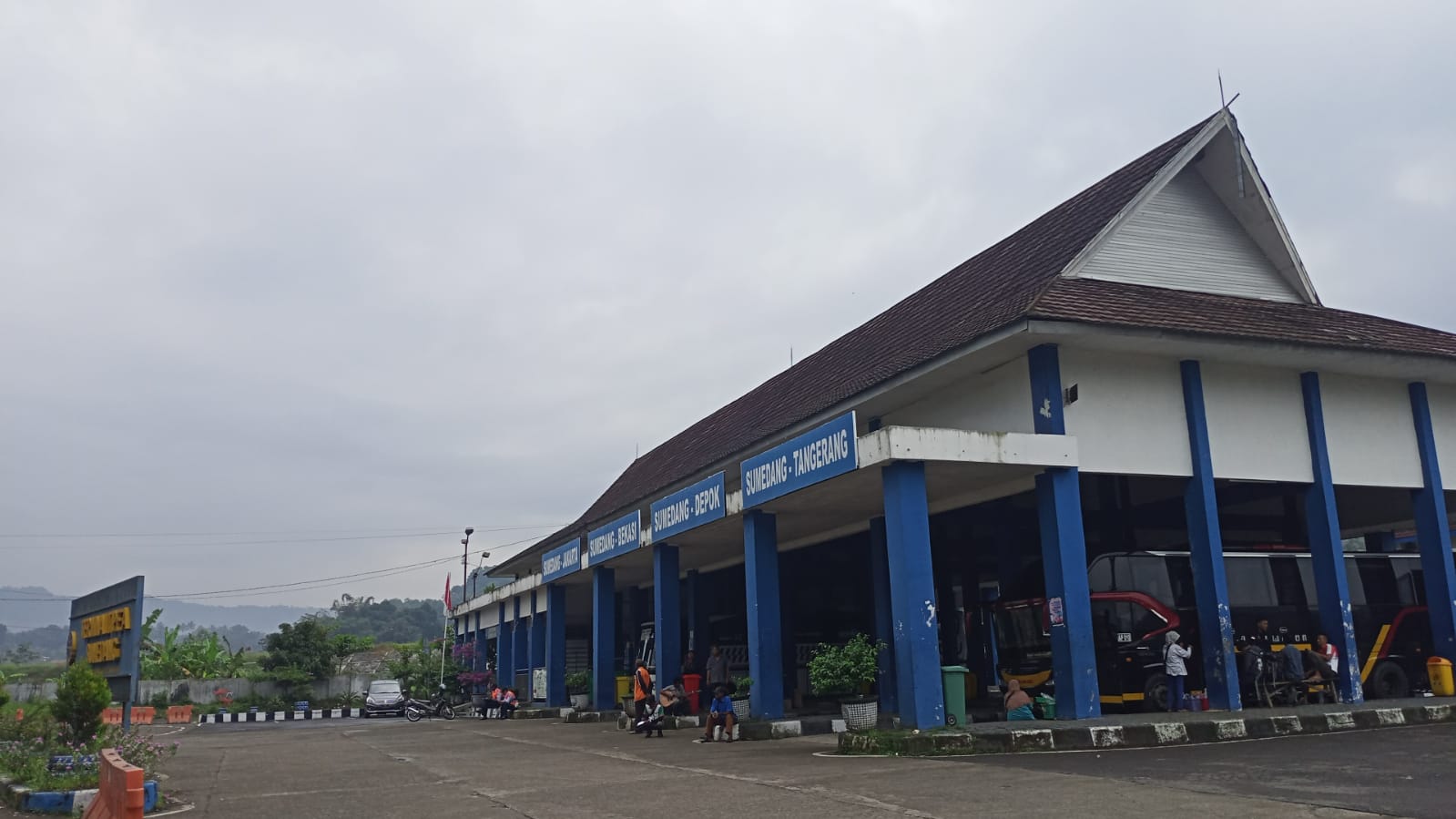 Sekilas Tentang Dayeuhluhur