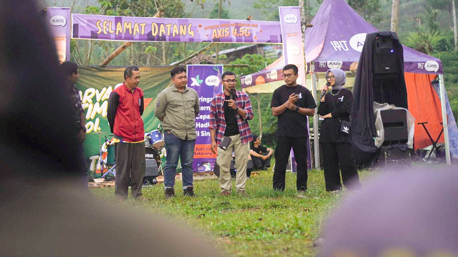 Sekilas Tentang Dayeuhluhur