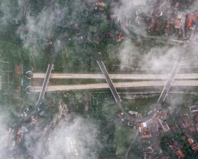 Sekilas Tentang Dayeuhluhur