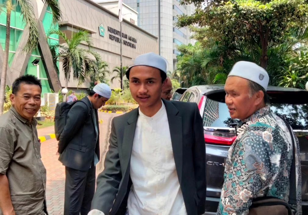 Sekilas Tentang Dayeuhluhur