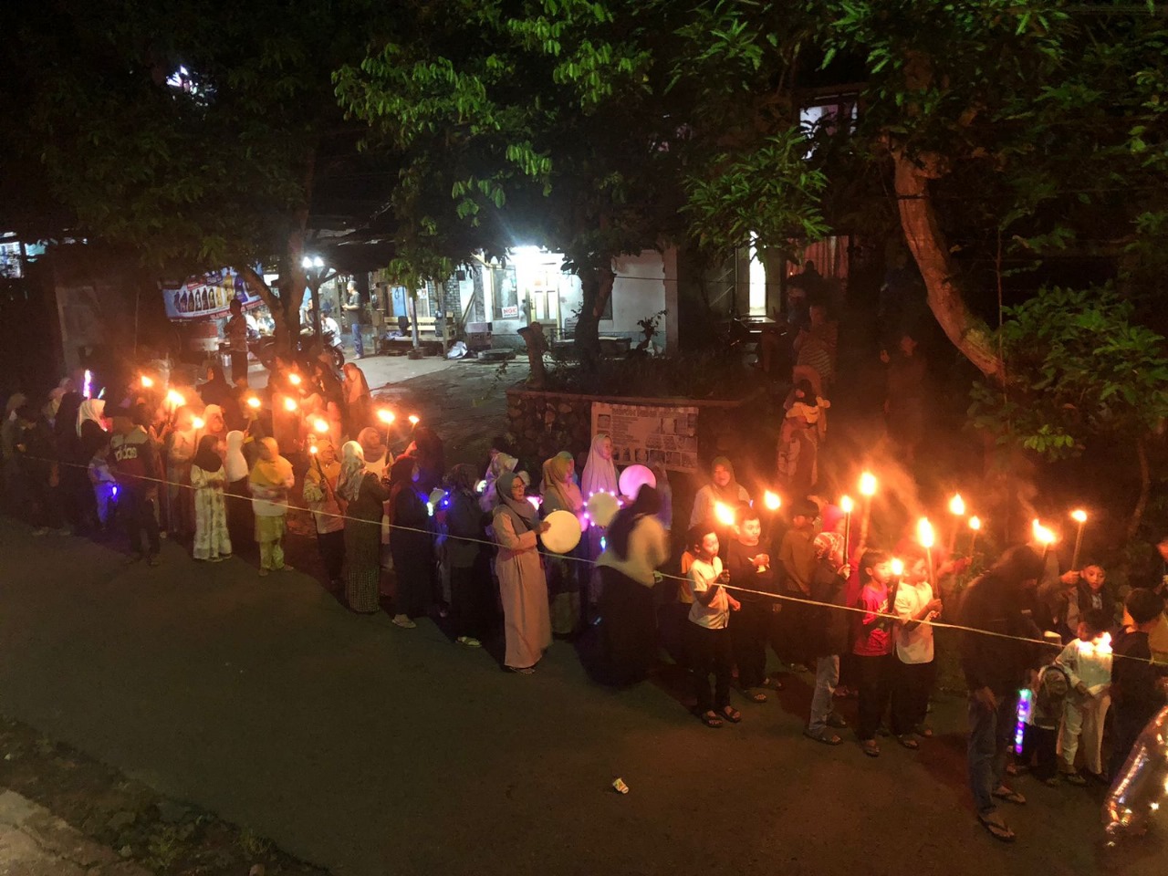 Sekilas Tentang Dayeuhluhur