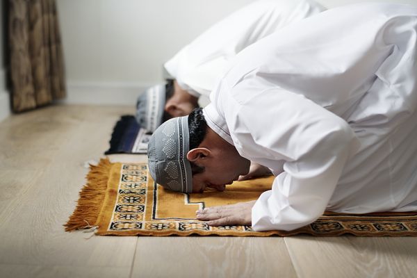 Sekilas Tentang Dayeuhluhur