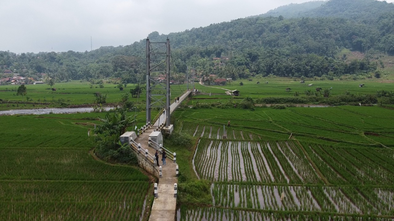 Sekilas Tentang Dayeuhluhur