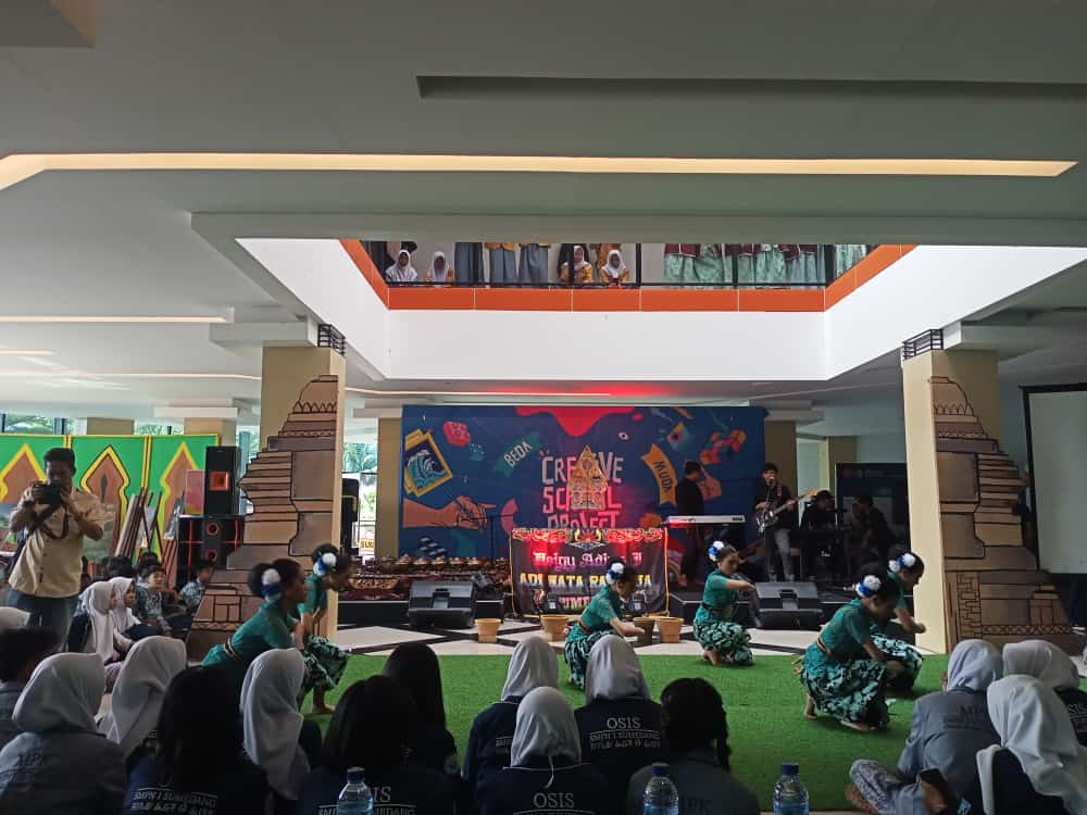 Sekilas Tentang Dayeuhluhur