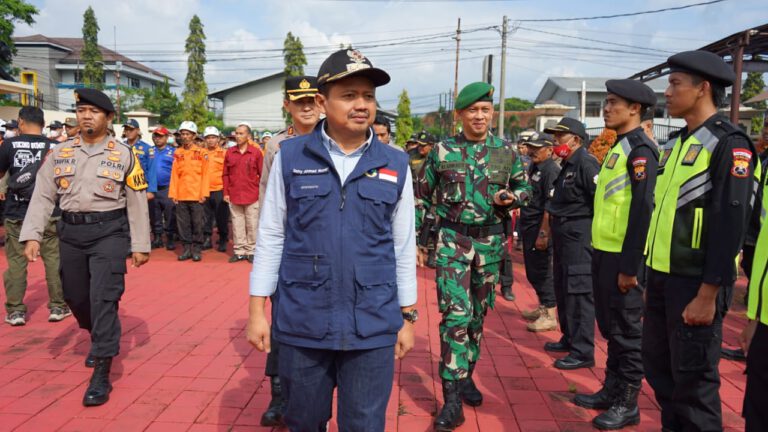 Sekilas Tentang Dayeuhluhur
