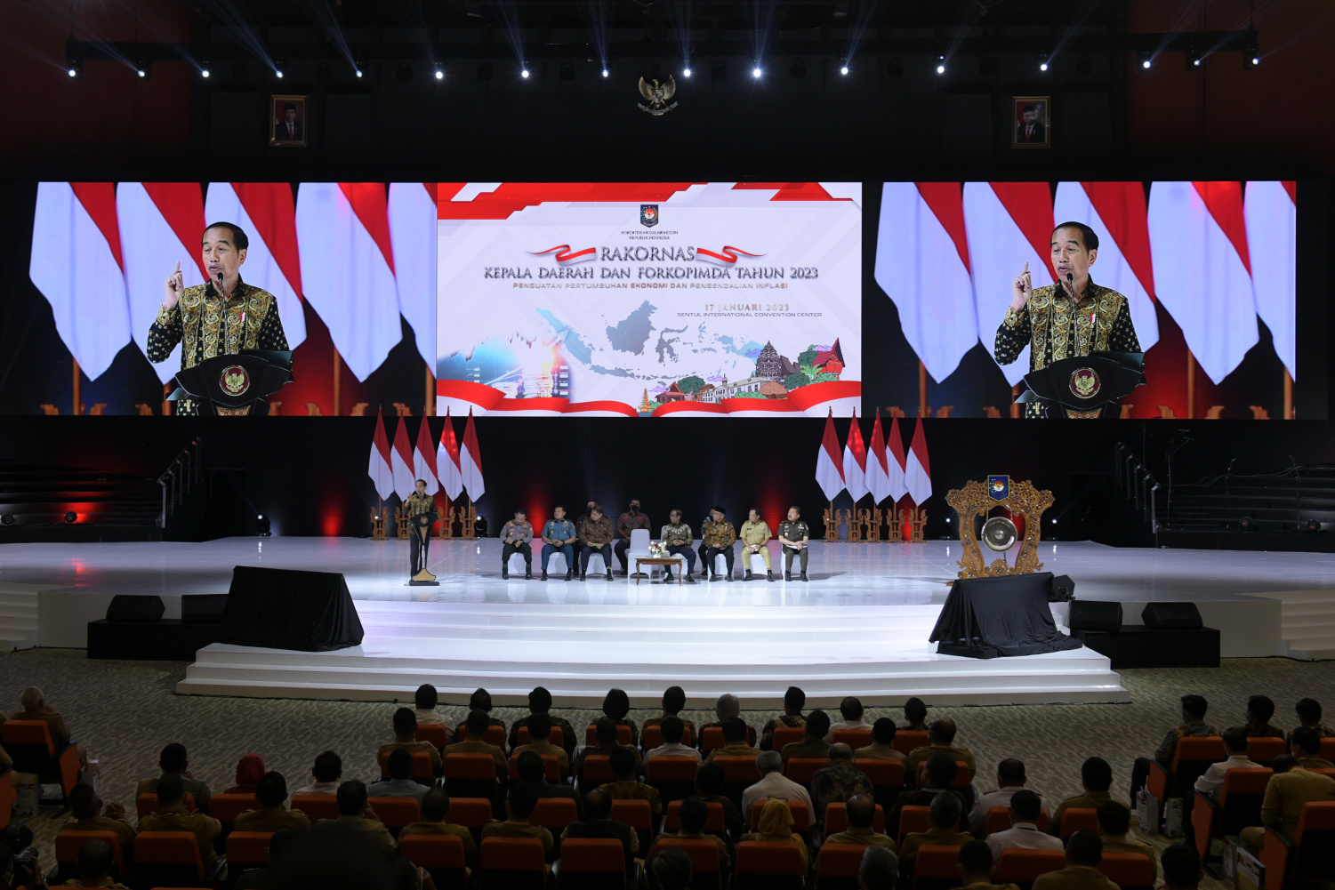 Sekilas Tentang Dayeuhluhur