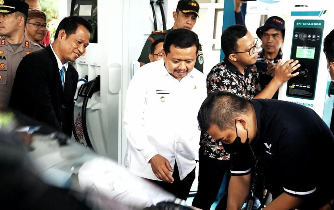 Sekilas Tentang Dayeuhluhur
