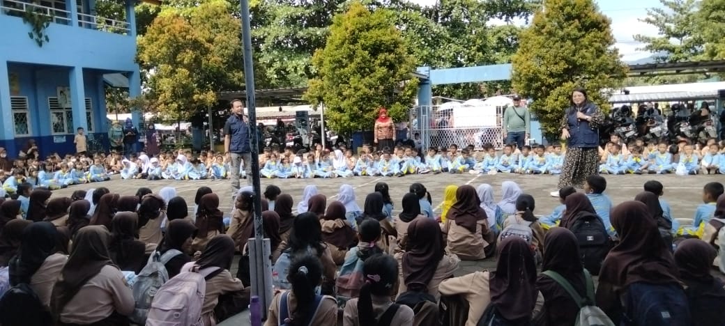 Sekilas Tentang Dayeuhluhur