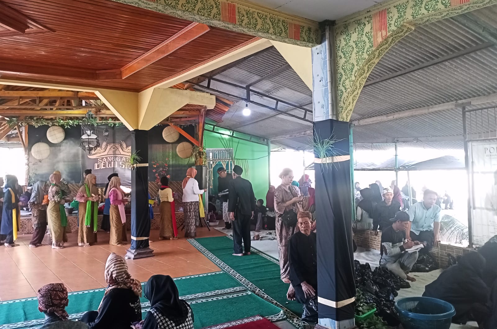 Sekilas Tentang Dayeuhluhur