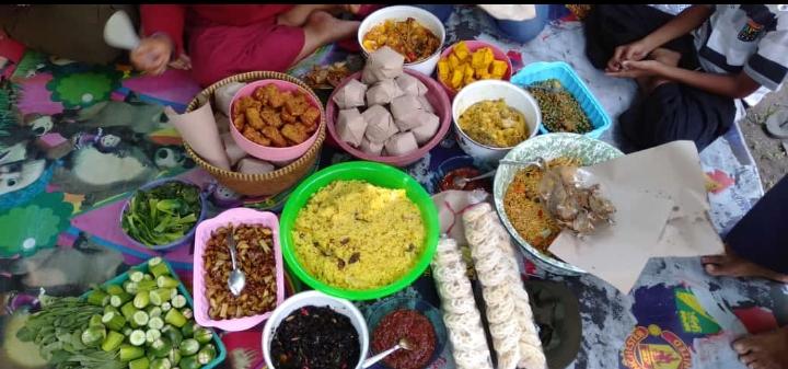 Sekilas Tentang Dayeuhluhur
