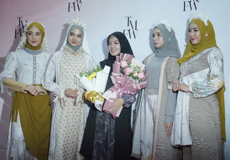 Sekilas Tentang Dayeuhluhur