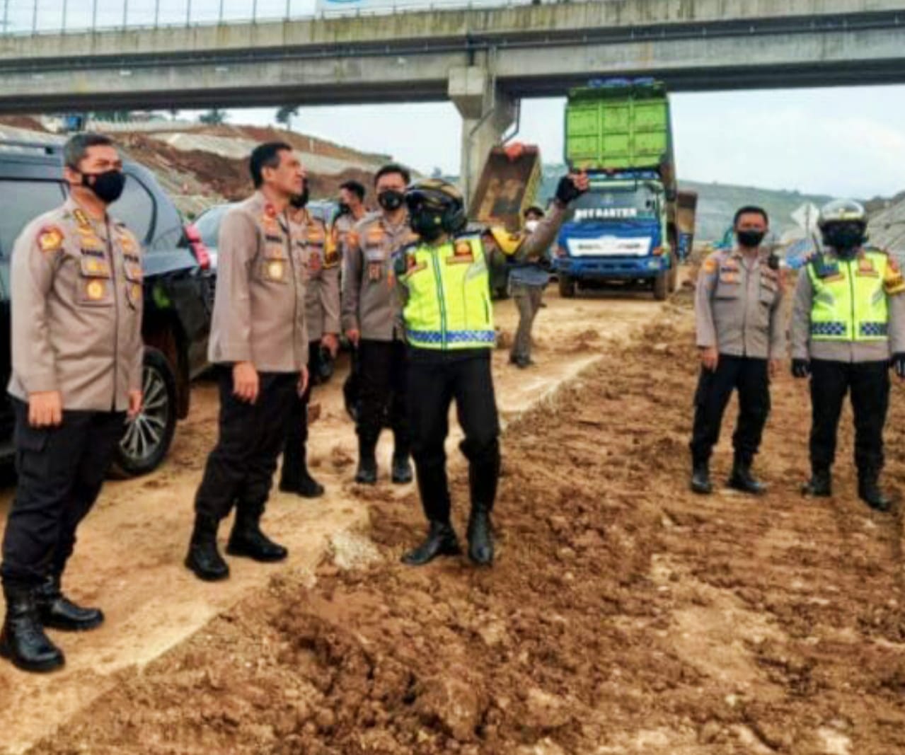Sekilas Tentang Dayeuhluhur