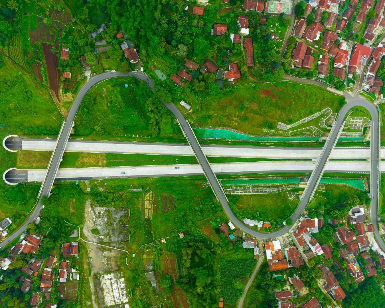 Sekilas Tentang Dayeuhluhur