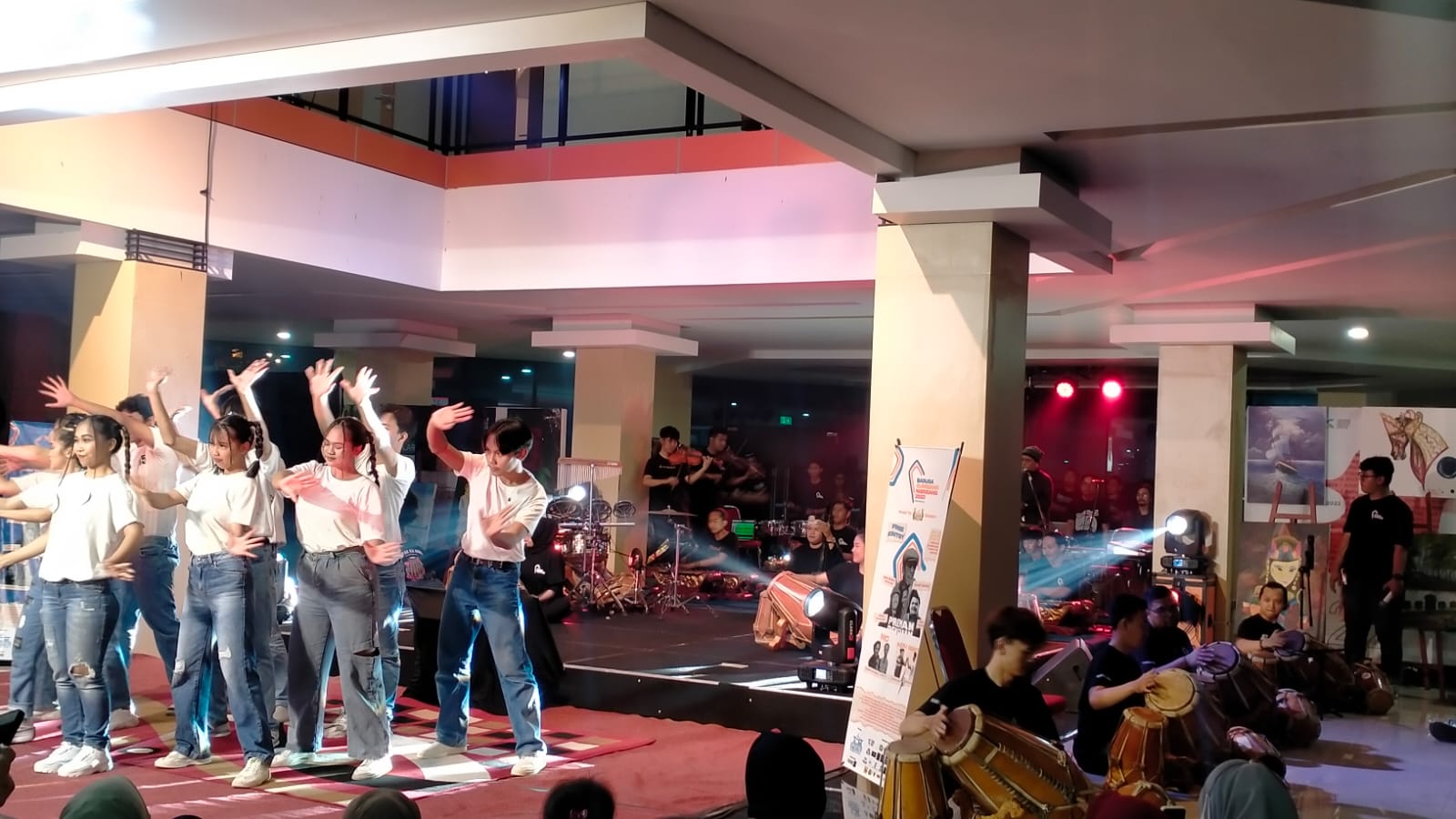 Sekilas Tentang Dayeuhluhur