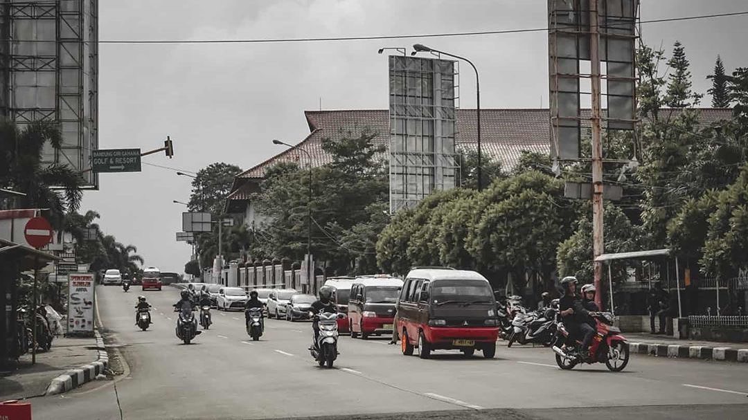 Sekilas Tentang Dayeuhluhur