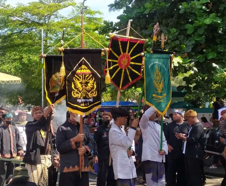 Sekilas Tentang Dayeuhluhur