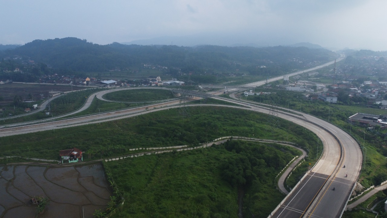 Sekilas Tentang Dayeuhluhur