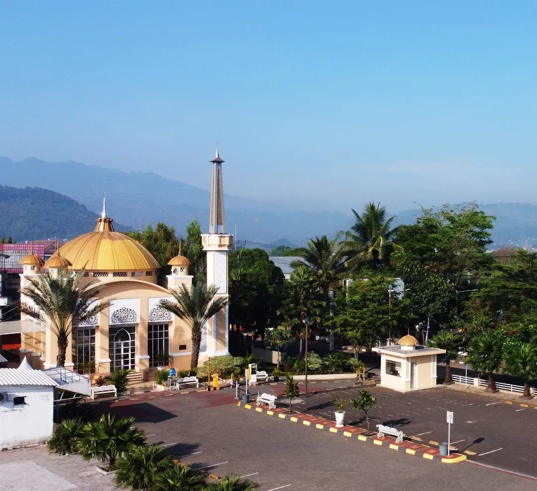 Sekilas Tentang Dayeuhluhur