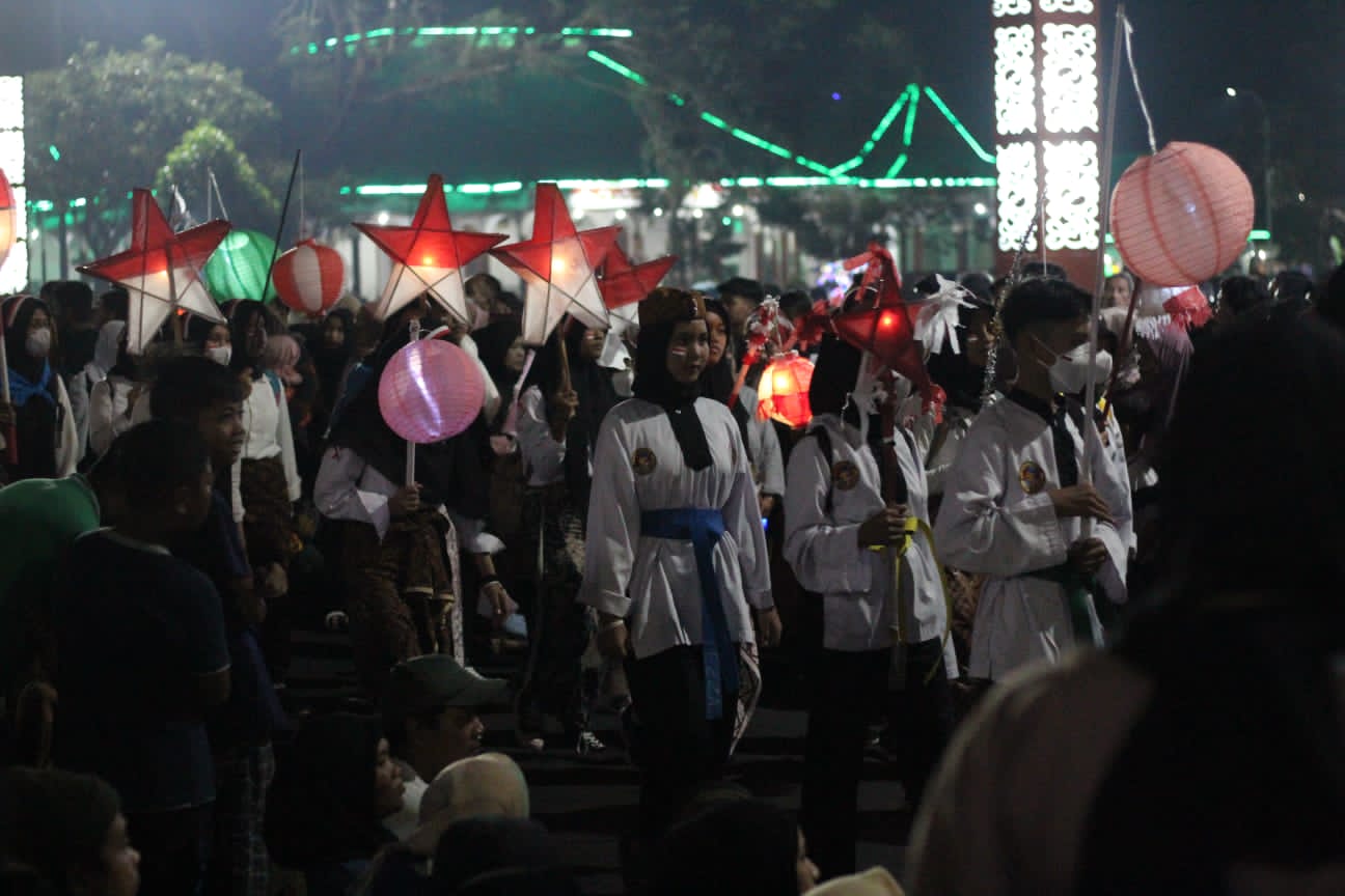 Sekilas Tentang Dayeuhluhur