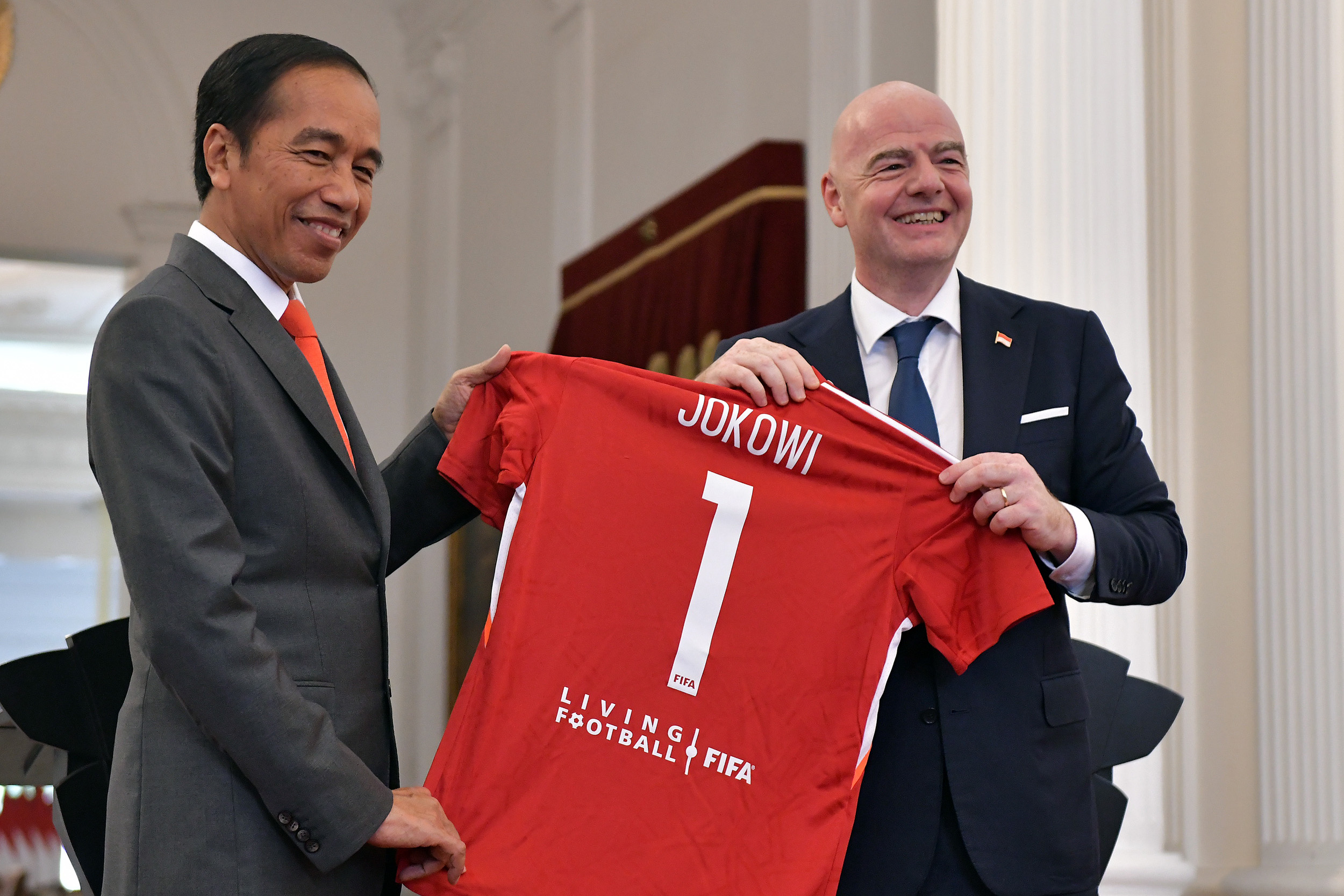 Sekilas Tentang Dayeuhluhur