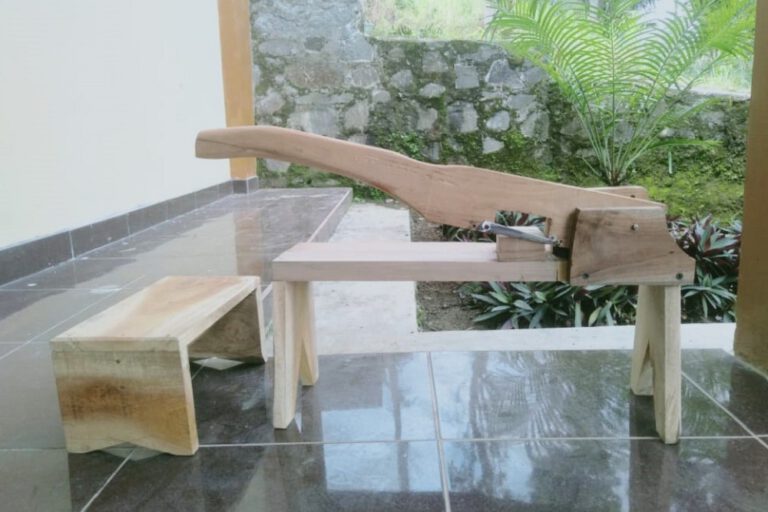 Sekilas Tentang Dayeuhluhur