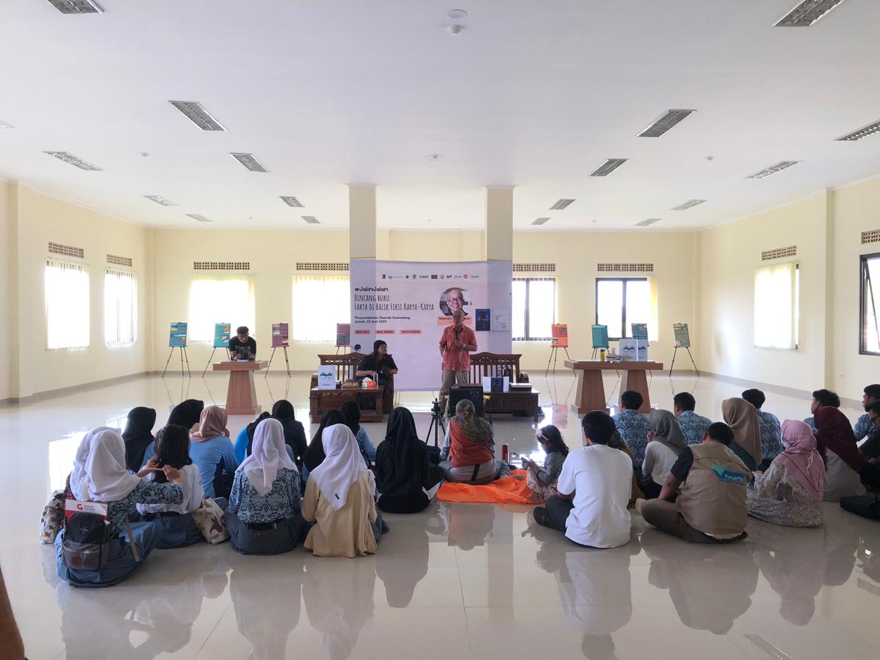 Sekilas Tentang Dayeuhluhur