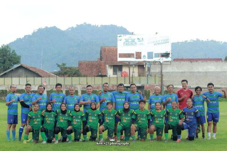 Sekilas Tentang Dayeuhluhur