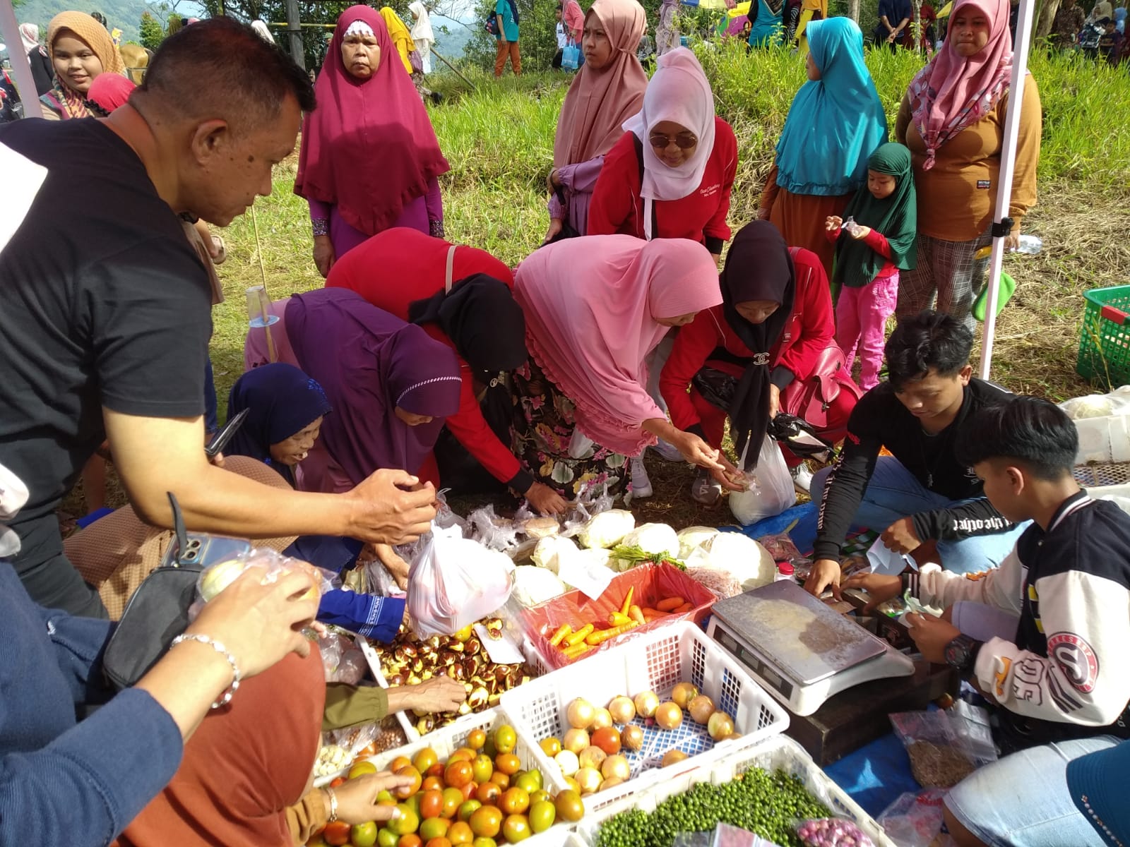 Sekilas Tentang Dayeuhluhur