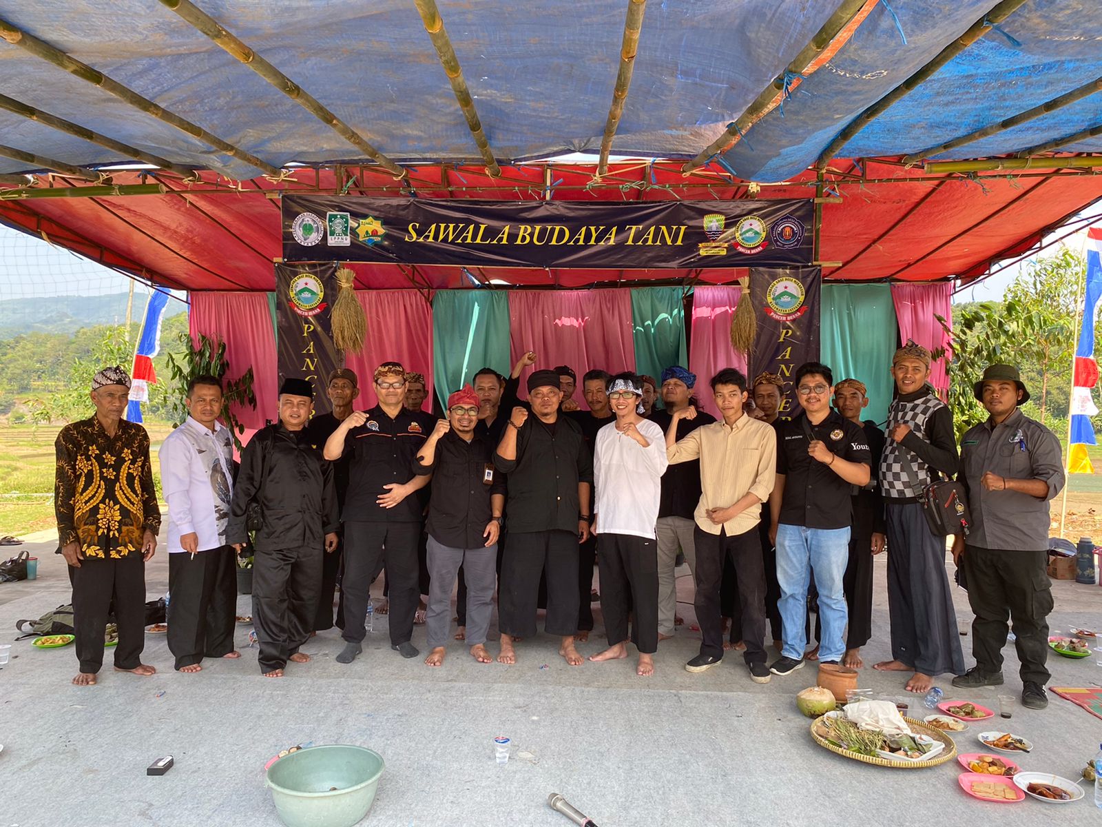 Sekilas Tentang Dayeuhluhur