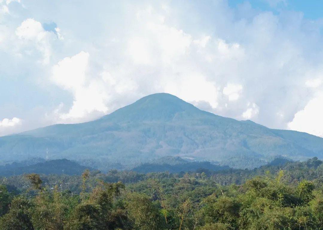 Sekilas Tentang Dayeuhluhur
