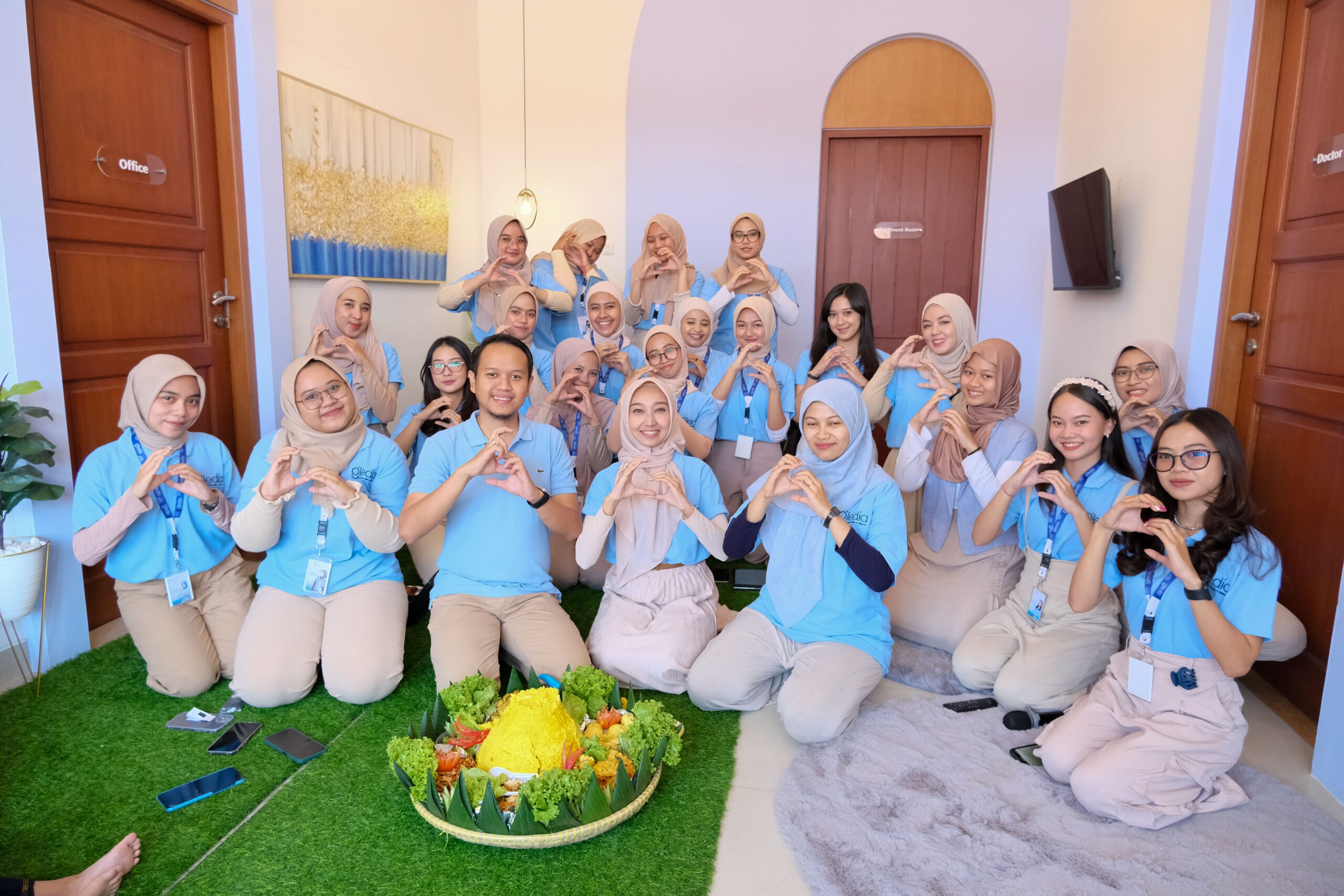 Sekilas Tentang Dayeuhluhur