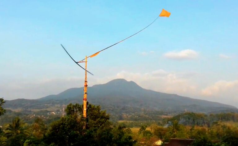 Sekilas Tentang Dayeuhluhur