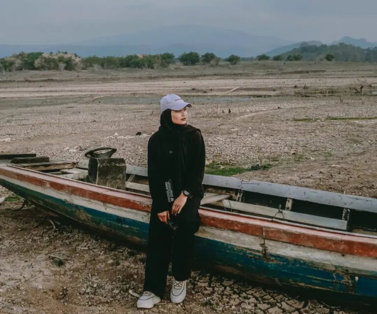 Sekilas Tentang Dayeuhluhur