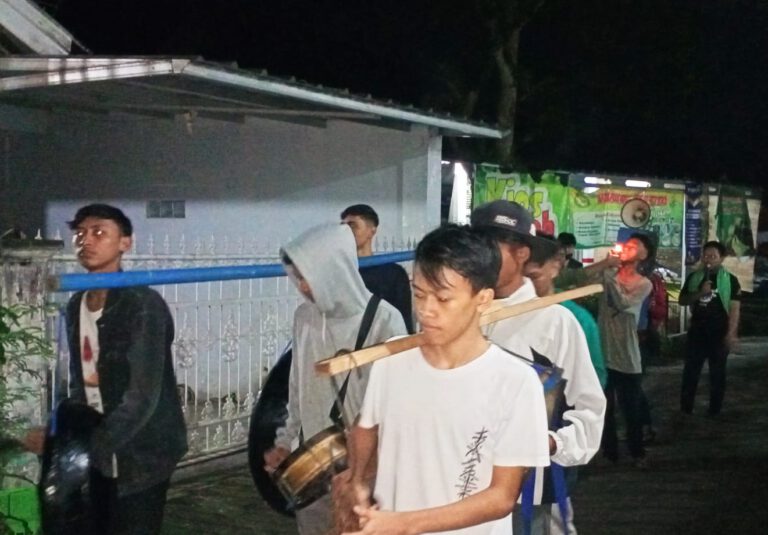 Sekilas Tentang Dayeuhluhur