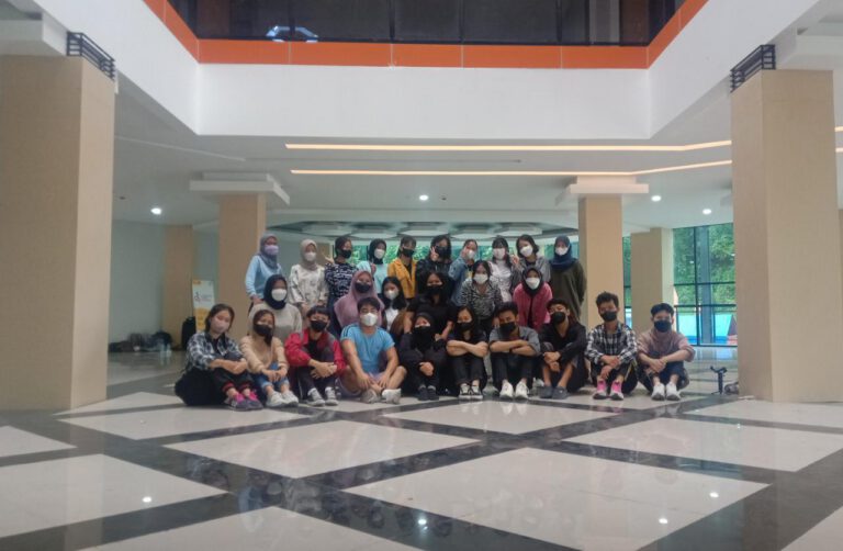 Sekilas Tentang Dayeuhluhur