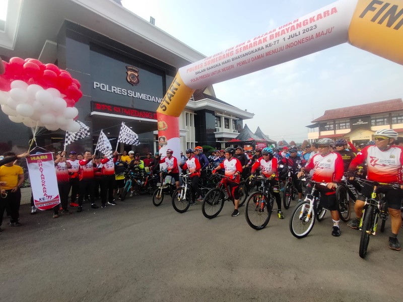 Sekilas Tentang Dayeuhluhur