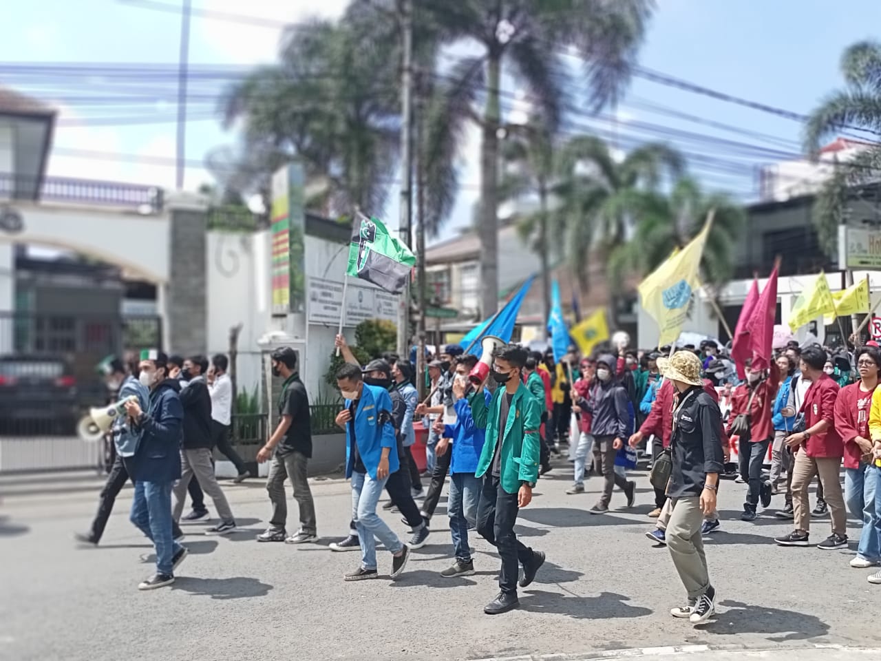 Sekilas Tentang Dayeuhluhur