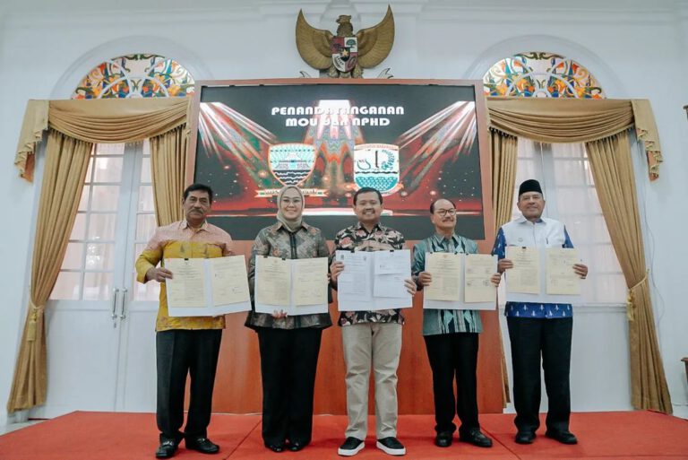 Sekilas Tentang Dayeuhluhur