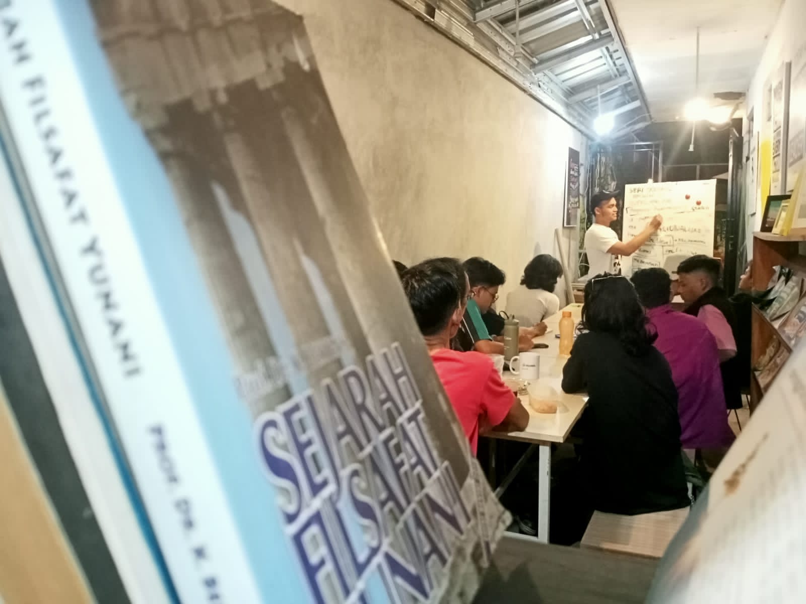 Sekilas Tentang Dayeuhluhur