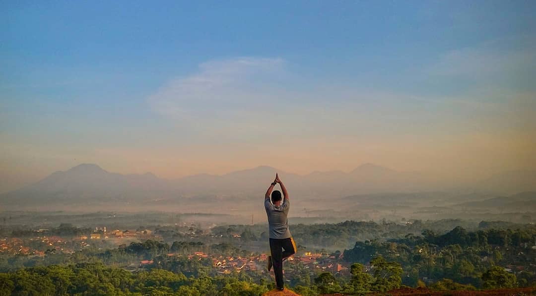 Sekilas Tentang Dayeuhluhur