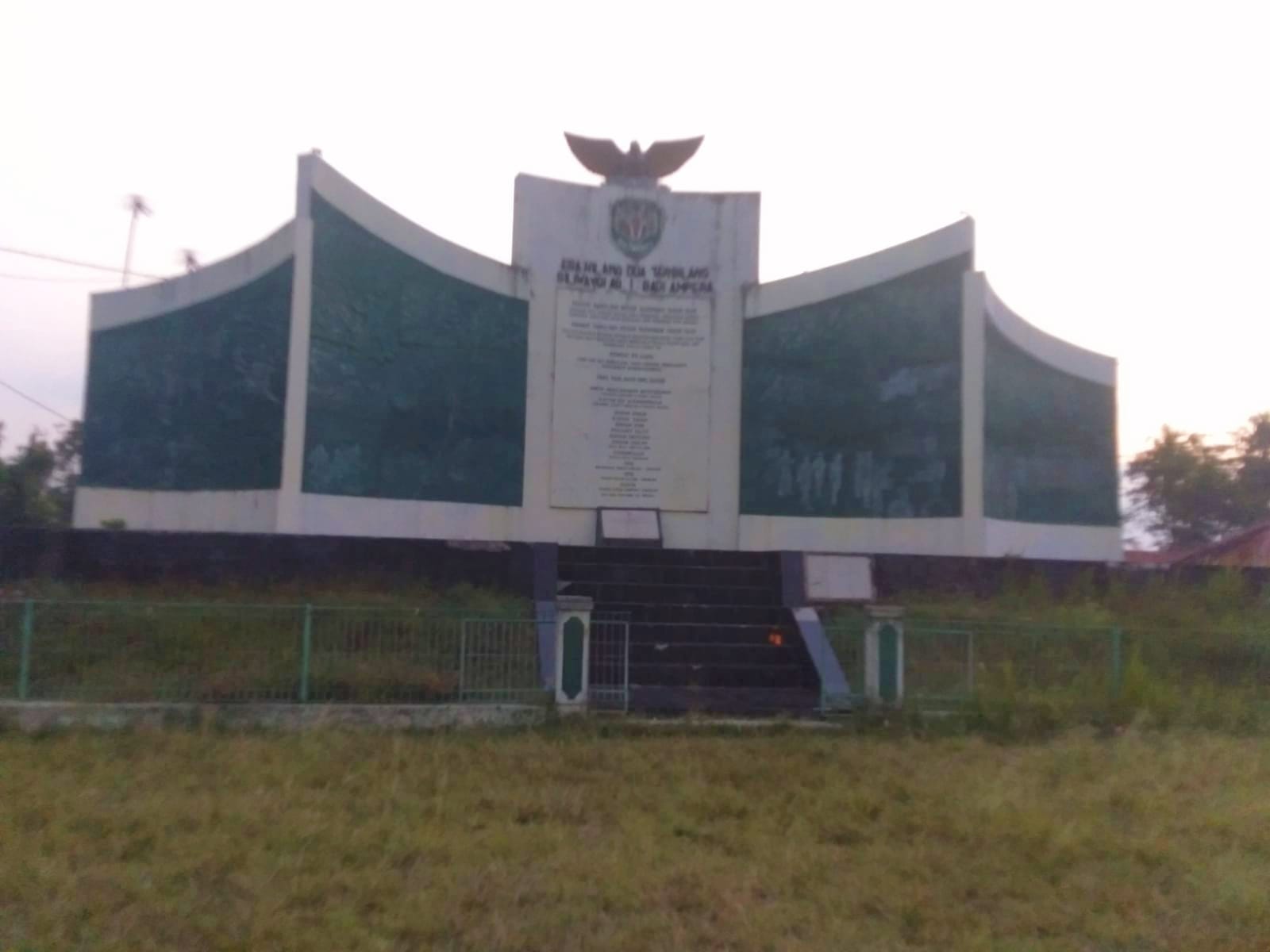 Sekilas Tentang Dayeuhluhur