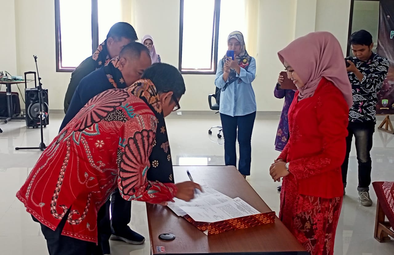 Sekilas Tentang Dayeuhluhur