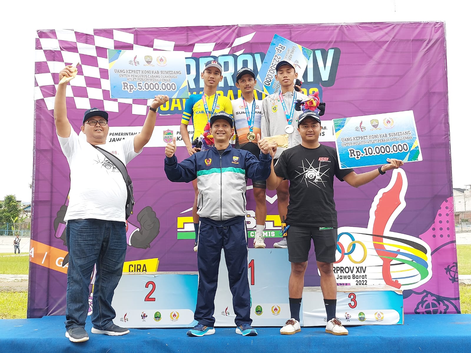 Sekilas Tentang Dayeuhluhur