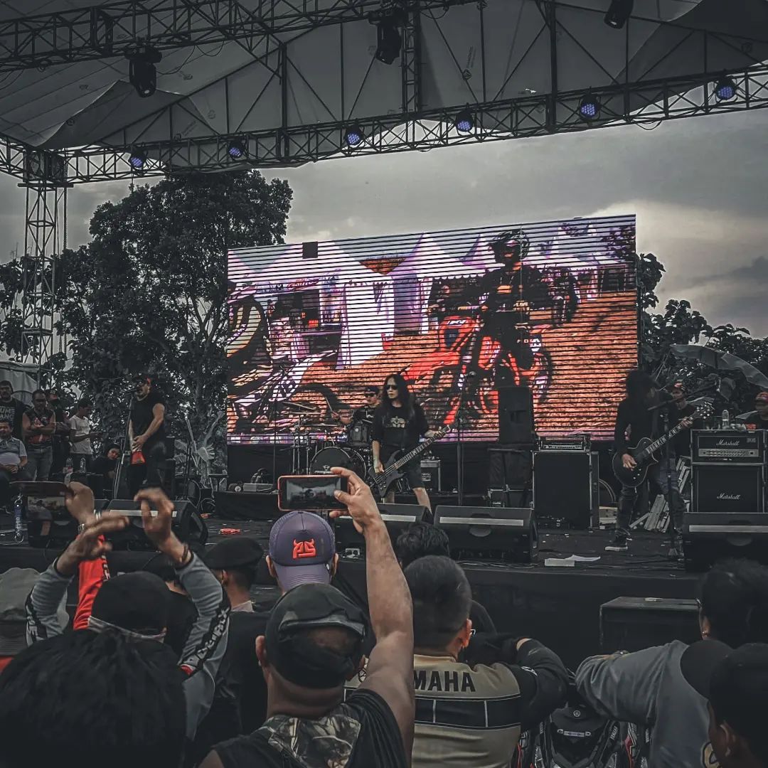 Sekilas Tentang Dayeuhluhur