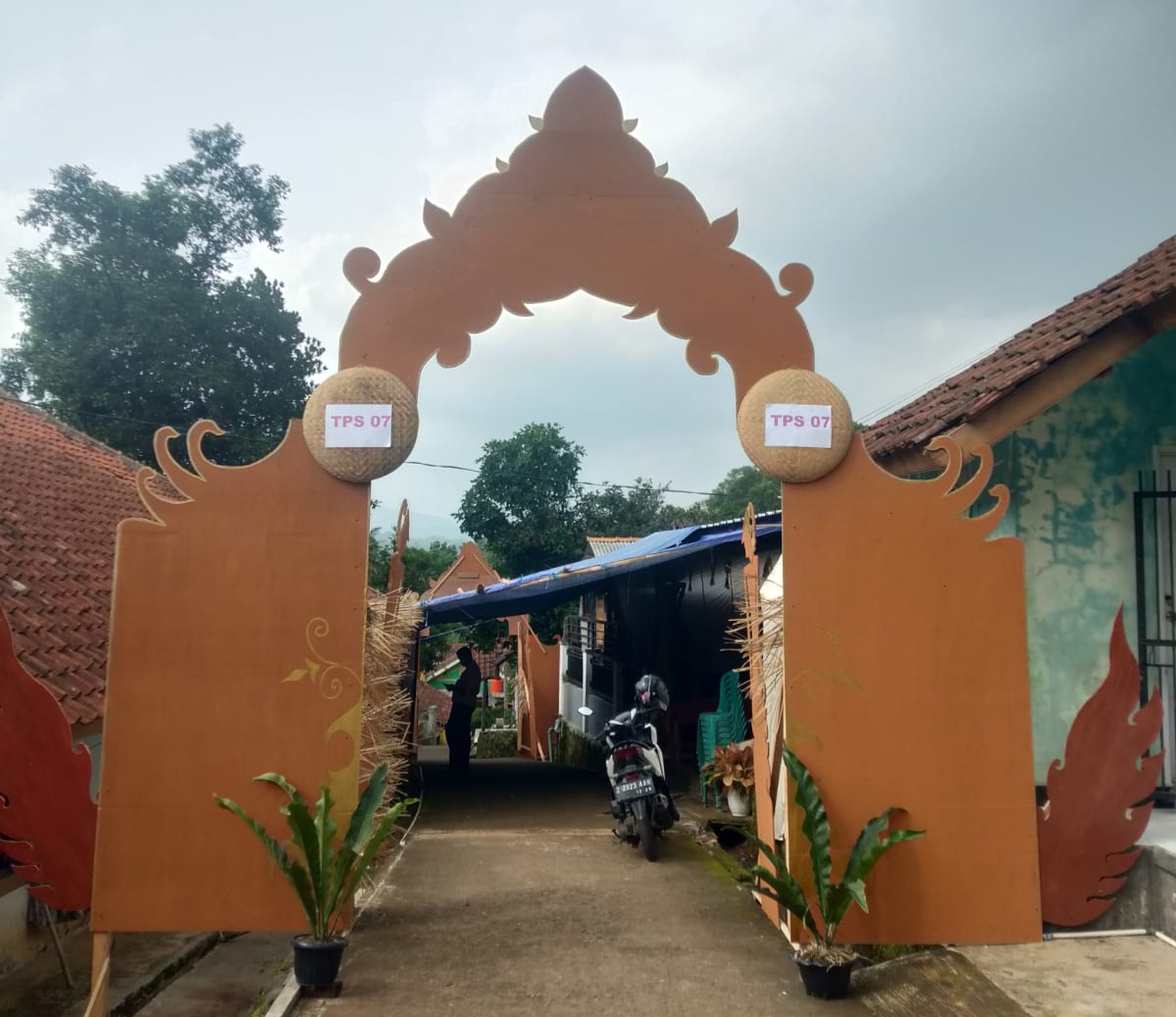 Sekilas Tentang Dayeuhluhur